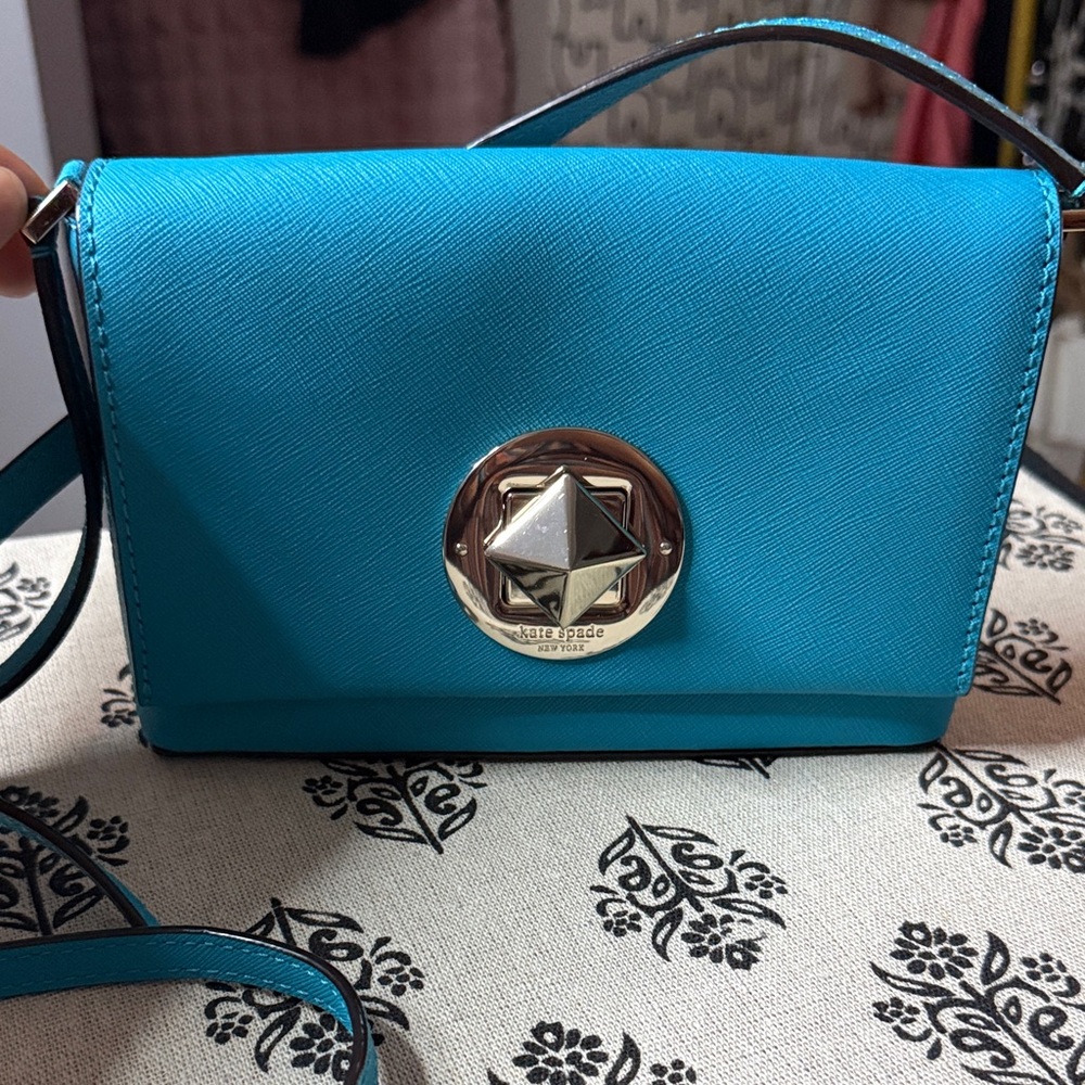 Kate Spade Turquoise Crossbody Bag with Silver Accent - Picture 2 of 10